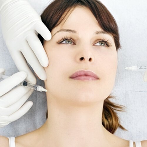 Botox and dermal fillers have similar effects on the human skin, but there are some distinctions between the two injectables that are important for anyone considering these non-surgical cosmetic procedures to be aware of.