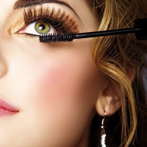 Get showstopping lashes with this tip.