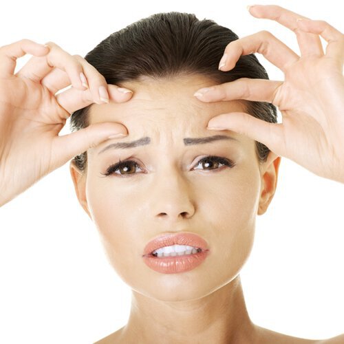 There are two different kinds of wrinkles you can get on your face: dynamic and static.